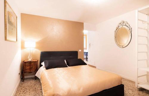 Cannaregio Apartment | ANDREA Venice FLAT 1st Floor