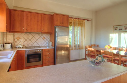 Skepasti Villa | Anemomylos Villa I, with 50m² Private Pool & BBQ, Walking distance to amenities.