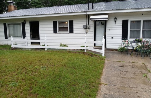 St. Helen House | Angela's cottage two blocks from Lake St. Helen