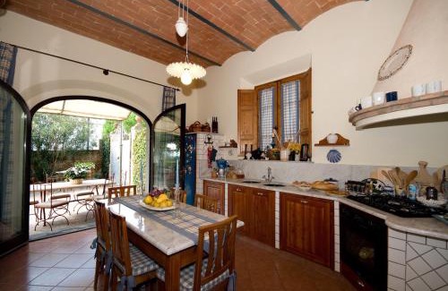 Fabbrica Villa | Angelica by PosarelliVillas