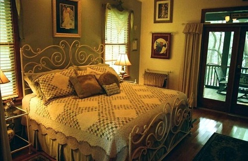 Steinhatchee Cottage | Angels' Attic in Steinhatchee