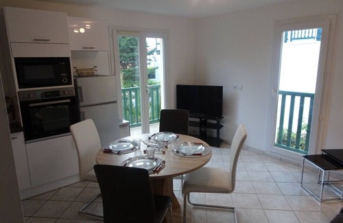 Anglet Apartment | ANGLET, love bedroom, apartment T3, facing GOLF LE PHARE