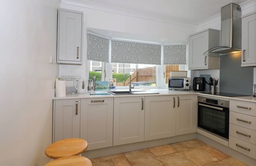 Abersoch House | ANGORFA BACH, pet friendly, country holiday cottage in Abersoch