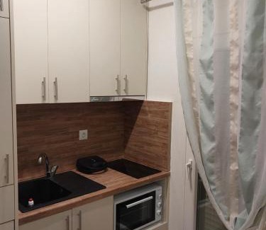 Thessaloniki Apartment | AniBo studios and apartments A210
