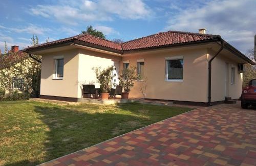 Koroshegy Apartment | Anikó Apartmanház