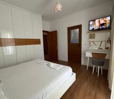 Qafe e Gjashtes Apartment | Anila's Apartment