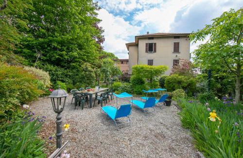 Gemonio House | Anita Lake Fitness Retreat - Happy Rentals