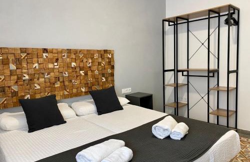 Rota Bed & Breakfast | Anka Kurro