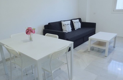 Cadiz Apartment | ANNA HOME APARTMENT- Open style apartment with 1st quality materials