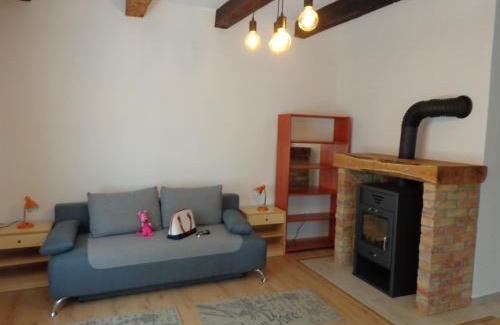 Vonyarcvashegy Villa | Anna Villa