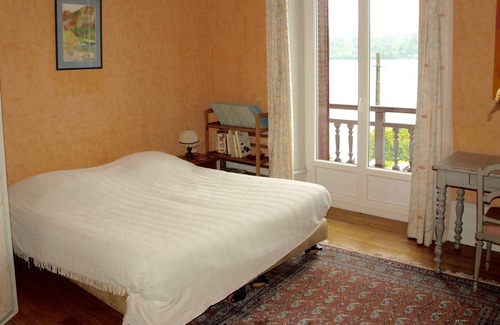 Chaparon House | Annecy lake, large house with private beach