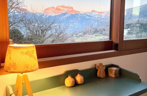 Saint-Jorioz House | Annecy - Villa with contemporary and quiet pool, mountain and lake view