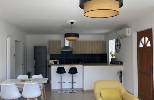 Orange Apartment | Annex of Provencal farmhouse with garden and private heated pool