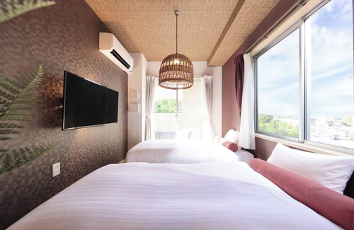 Shirahama Hotel | Annex | Yuunagi Fully equipped kitchen JapaneseWestern style room with twin beds Stairs avail/Nishimuro-gun Wakayama