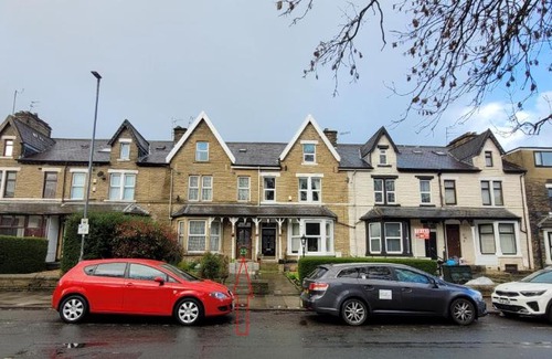 Bradford House | Another sweet home