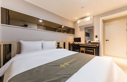 Suwon Hotel | Anshan Nunu