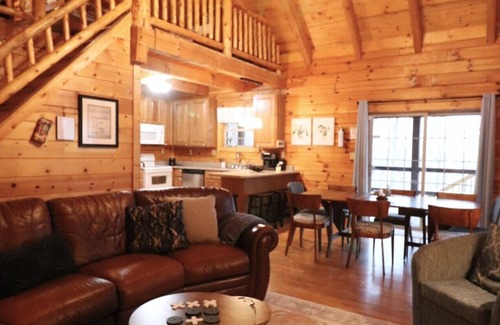 Creola Cabin | Anson's Ridge: Log home in the woods w/hot tub, near Hocking Hills- Sleeps 12