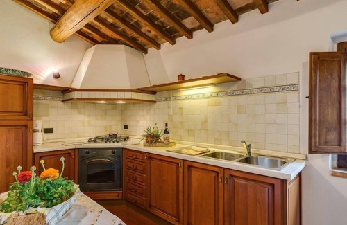 Poggiarello Apartment | Antico Borgo S Lorenzo Cipresso by Interhome