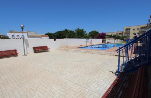 Sant Jaume d'Enveja Apartment | Ap ELS PINS, ideal para tus vacaciones cerca del mar, wifi gratuito, aire acondicionado , piscina comunitaria, se admiten mascotas, playa para perros - ES-184-68