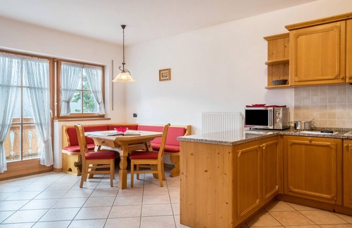 Livinallongo del Col di Lana Apartment | Apartment 'Apartments Mirabell Margherita' with Mountain View, Shared Terrace and Wi-Fi