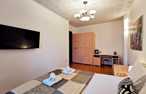 Yaroslavl Historic City Centre Apartment | Apart-comfort Montreal