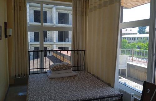 Karolino-Bugaz Apartment | Apart hotel Alicante
