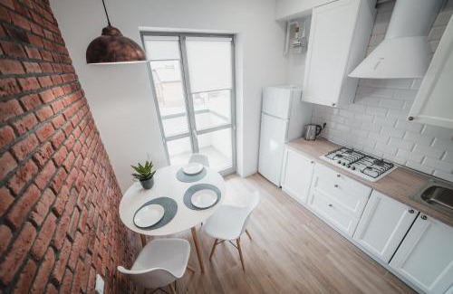 Lychakivskyi District Apartment | Apart-hotel Kostjukowski Apartments Nizhynska 17
