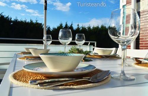 San Vicente de la Barquera Apartment | Apartamento de lujo Aquarela - piscina climatizada y parking