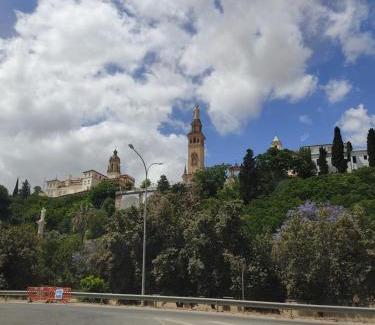 San Juan de Aznalfarache Apartment | Apartamento Dúplex El Monumento