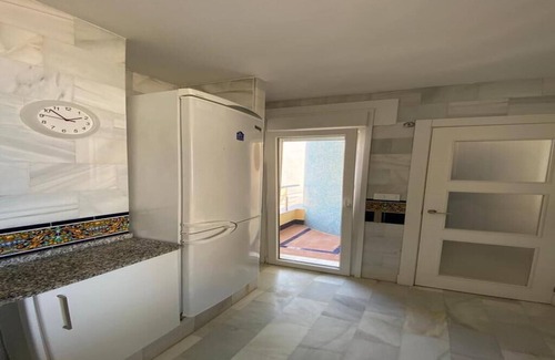 Rota Apartment | Apartamento 2 Dormitorios Playa DE LA Costilla. Solarium - Barbacoa Privado