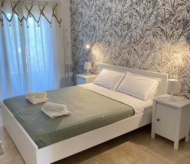 Cala en Blanes Apartment | Apartamento bajo con piscina Macarella
