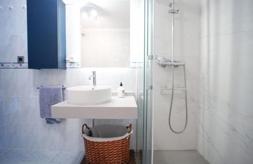 Velilla-Taramay Apartment | Apartamento Brisa Del Mar