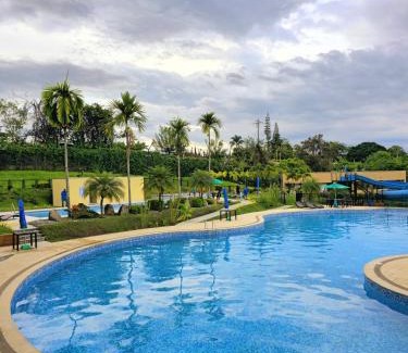 La Tebaida Apartment | Apartamento Campestre 4 Piscinas, Jacuzzy y Sauna a 5m del Aeropuerto, 20m Parque del Cafe Ubicado en La Tebaida - F - by Molca Xperiences