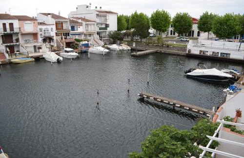 Empuriabrava Apartment | Apartamento con bonitas vistas al canal ref 337