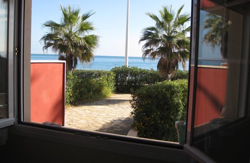 Alcossebre Ski Chalet | Apartamento con patio grande y vistas magníficas (un minuto de la playa!)