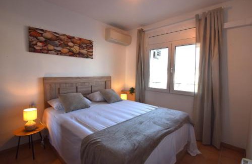 Empuriabrava Apartment | Apartamento con vistas canal ref 114