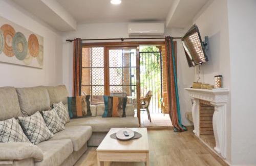 Centro Comercial Bahia Sur Apartment | Apartamento Dúplex Bahia Sur