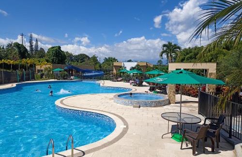 La Tebaida Apartment | Apartamento Eje Cafetero - hermosa vista a piscinas