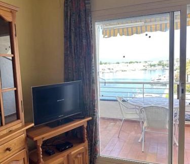 Empuriabrava Apartment | Apartamento en el Canal de Empuriabrava III