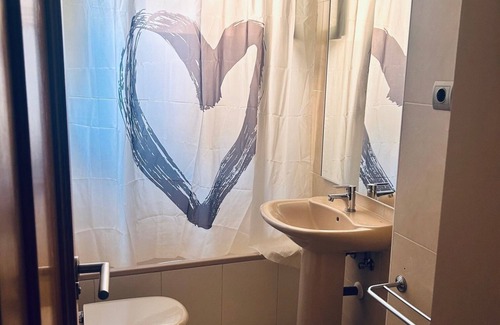 Rejas Apartment | Apartamento Entero con Piscina y Netflix