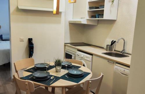 Bellas Vistas Apartment | Apartamento entero Junto a Cuatro Caminos con licencia del Ayto de Madrid