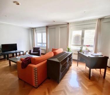 Lugo Apartment | Apartamento frente a la Catedral