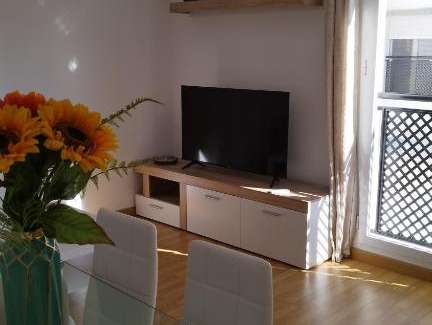 Fuente Vaqueros Apartment | Apartamento Fuente del Genil.