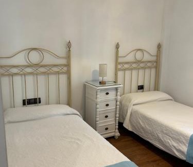 Gerena Apartment | Apartamento Gerena 5B bajo