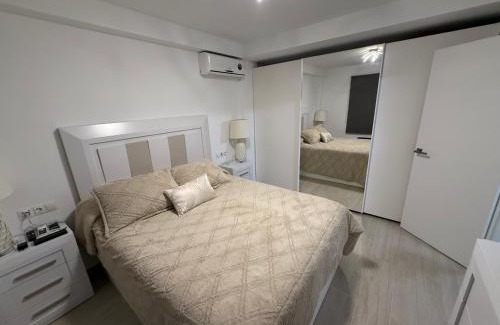 Churriana Apartment | Apartamento Heliomar