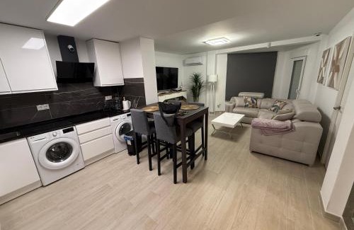 Churriana Apartment | Apartamento Heliomar