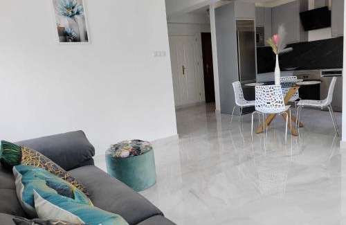Benalmadena Costa Apartment | Apartamento La Torre,200m hasta la playa