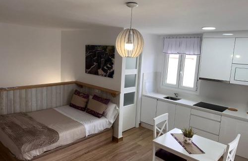 Ardales Apartment | APARTAMENTO , LOFT BOBASTRO CErCA DEL CAMINITO DEL REY ARDALES