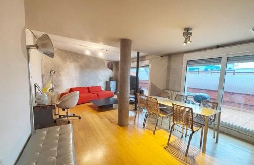 Puerta del Angel Apartment | Apartamento moderno, buena zona