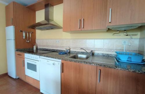 Barreiros Apartment | APARTAMENTO PLAYA CATEDRALES CON PISCINA Y TERRAZA